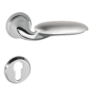 Lever Handle on Rose in Polished Chrome