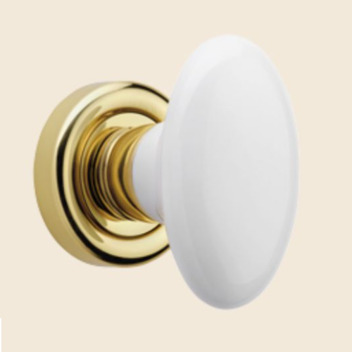 Dalia Off White porcelain Polished Brass Door Handle on rose