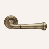 Decor Lever Handle on Rose in Patine Ma