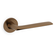 MISS Door Handle With Yale Key Hole - S
