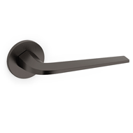 SIX Door Handle With Yale Key Hole - Su
